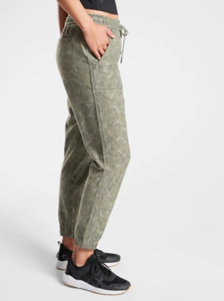 Athleta Stratum Camo Olive Elastic Waist Farallon Jogger Pants
