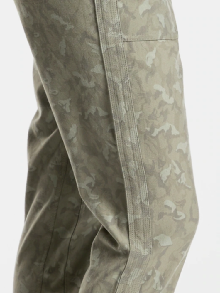 Athleta Stratum Camo Olive Elastic Waist Farallon Jogger Pants