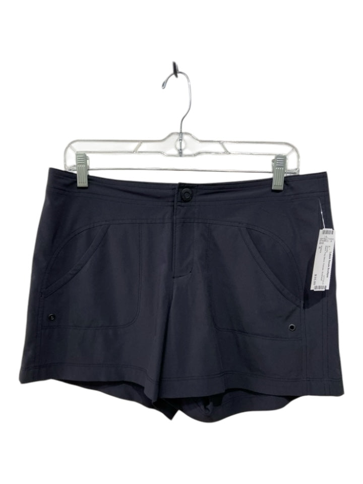 Athleta Size 6 Black Poly Blend Pockets Shorts
