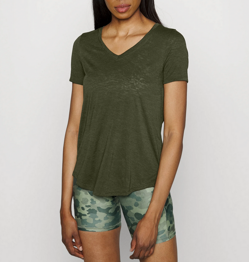 Athleta Aspen Olive Scoop V-Neck Short Sleeve Breezy Tee Top