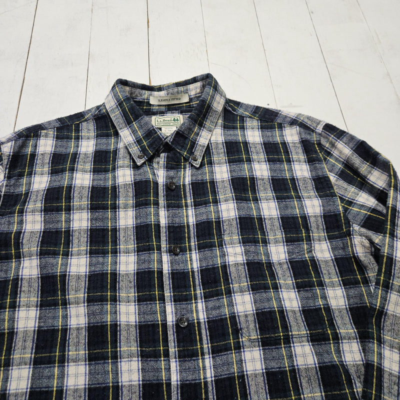 2010s LL Bean Green/White/Navy Plaid Slightly Fitted Button Down Flannel Shirt Size L/XL