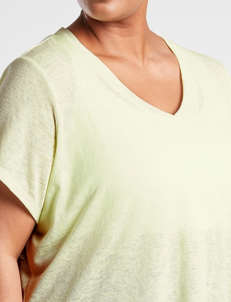 Athleta Tequila Green Scoop V-Neck Short Sleeve Breezy Tee Top