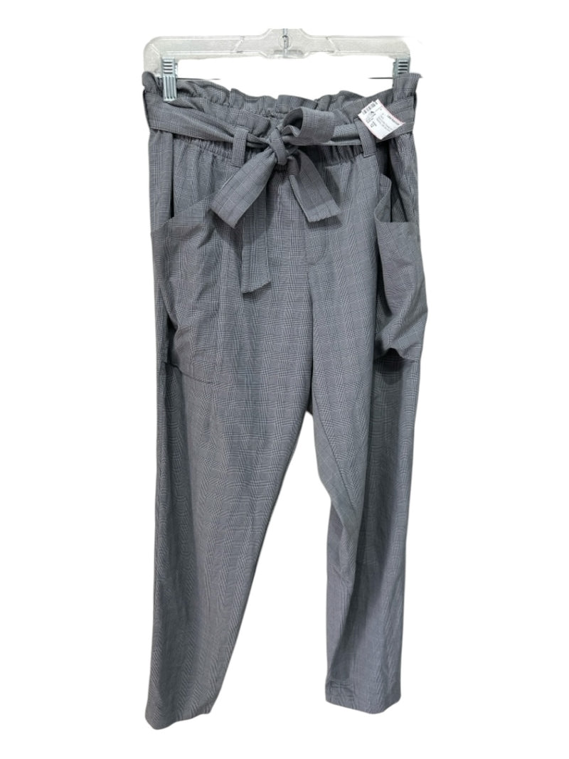 Athleta Size 12 Black & White Polyamide Elastic Waist Newsboy Sash plaid Pants