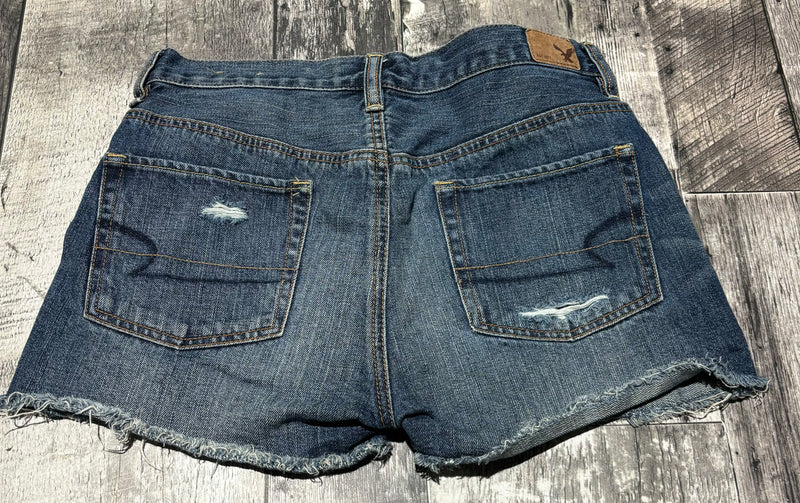 American Eagle blue high rise jean shorts - Hers size 00