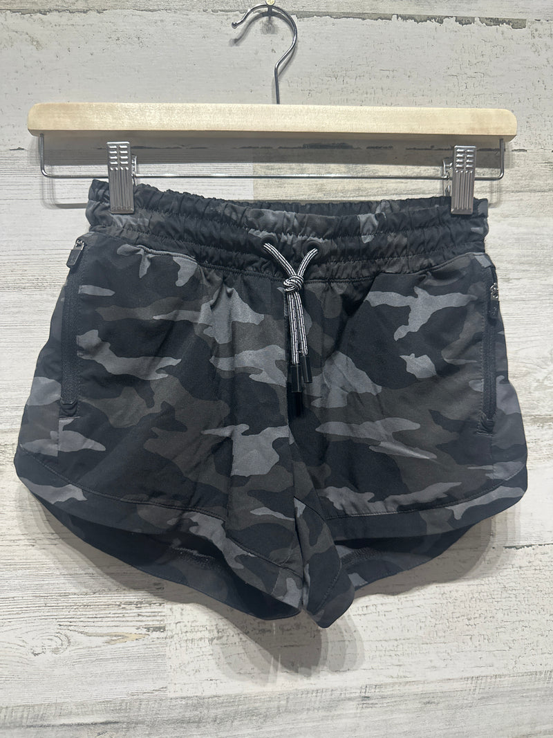 Girls Size 8-10 (Medium) Athleta Girl Camo Athletic Shorts - Very Good Used Condition