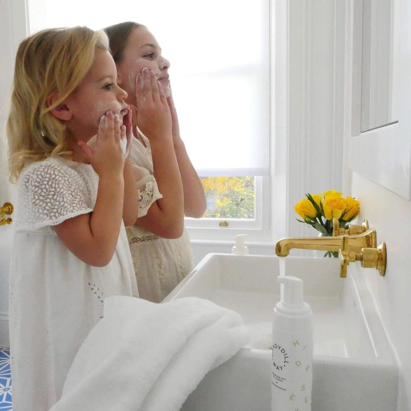 Gentle, Soap-Free Cleanser for Children 150ml