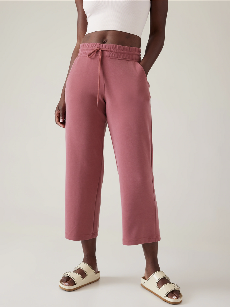 Athleta Berry Rose Seasoft Straight Cropped Pant