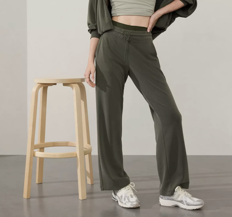 Athleta Aspen Olive Seasoft Mid-rise Straight Pant