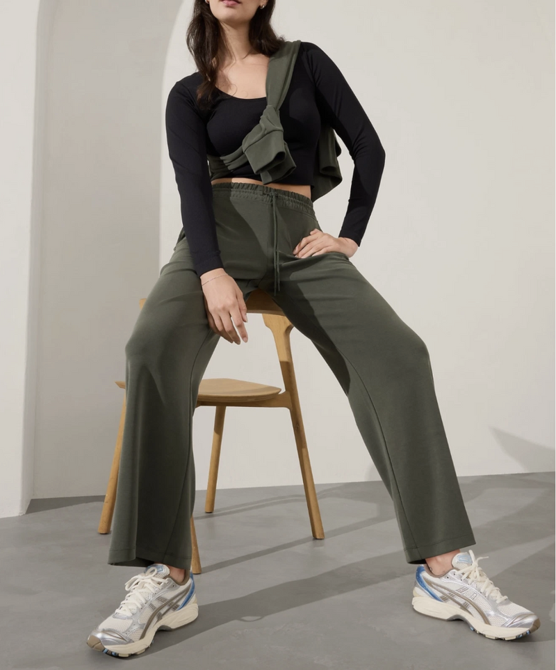 Athleta Aspen Olive Seasoft Mid-rise Straight Pant