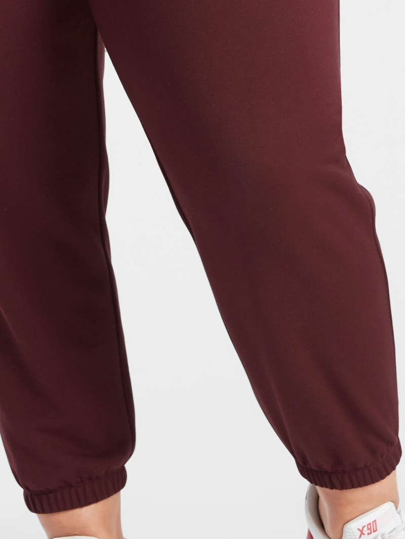 Athleta Burgundy Recover Bounce Back Soft Stretch Jogger Pant