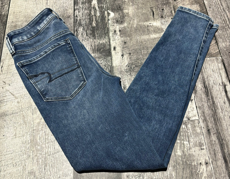 American Eagle blue high rise jeans - Hers size2