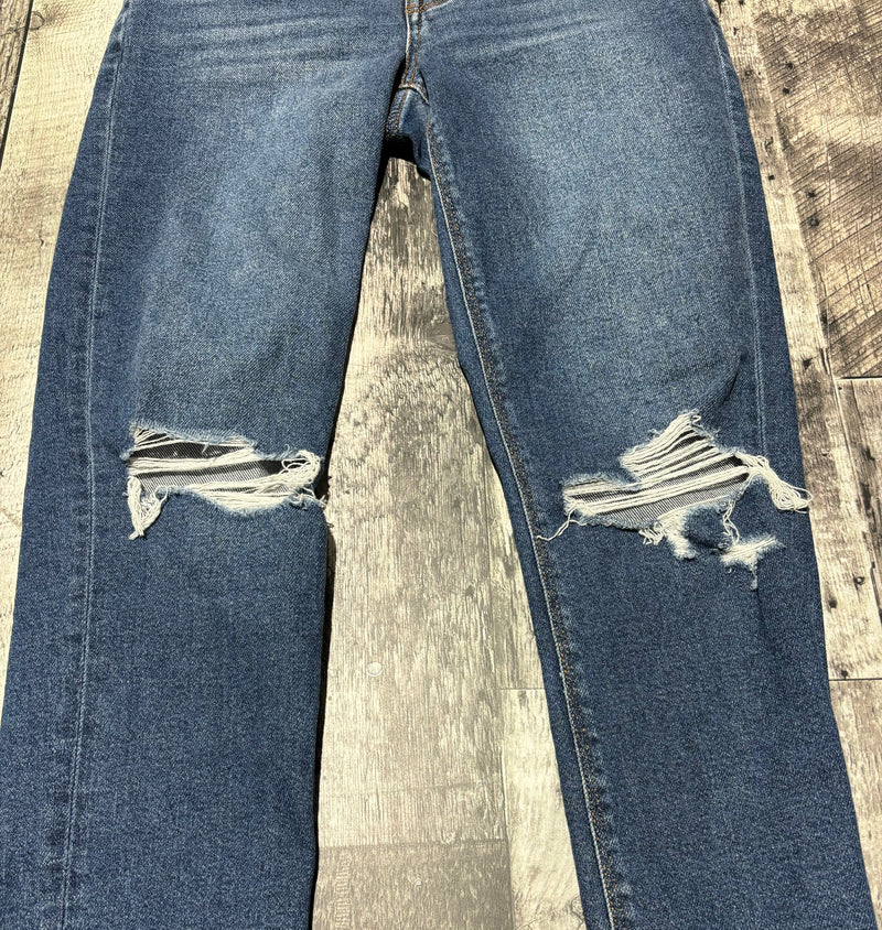 American Eagle blue high rise ripped mom jeans - Hers size 00