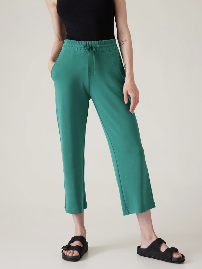 Athleta Emerald Green Seasoft Straight Cropped Pant