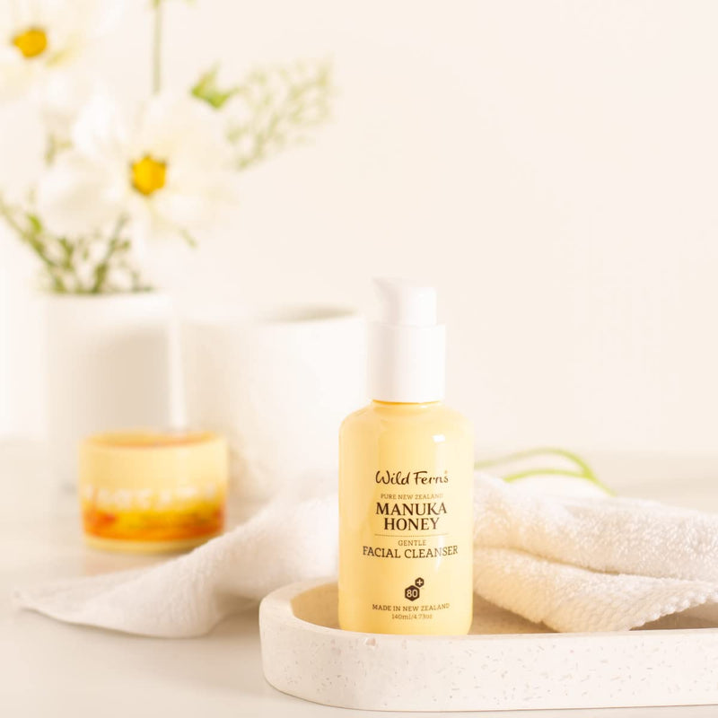 Manuka Honey Gentle Facial Cleanser [140ml]