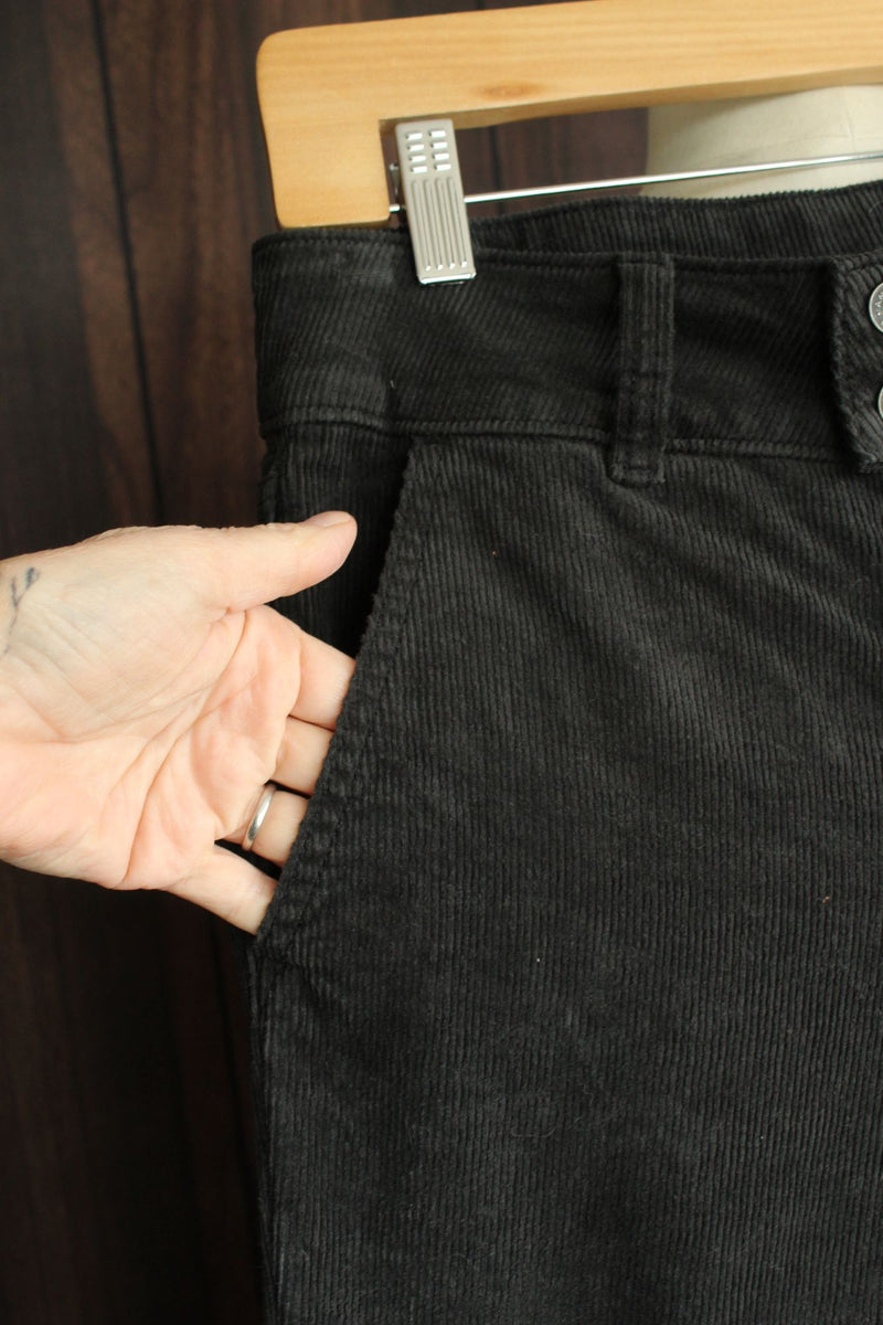 American Eagle Womens Corduroy Pants, Size 8 Long, Black Stretch Kick Boot Cut