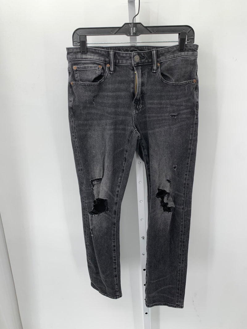 DISTRESSED DENIM JEANS