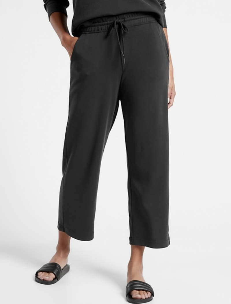 Athleta Black Seasoft Straight Cropped Pant