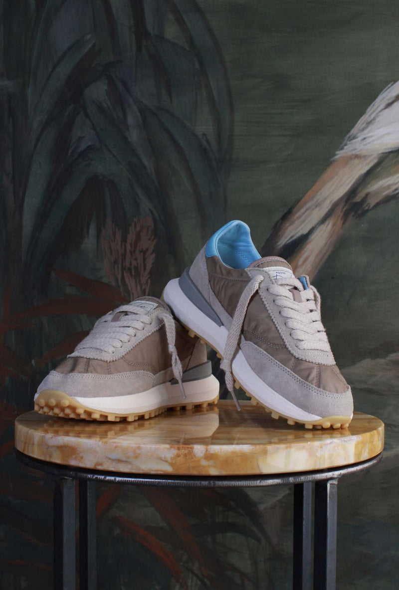 Sneakers Running Athleta 70’s Nylon Taupe