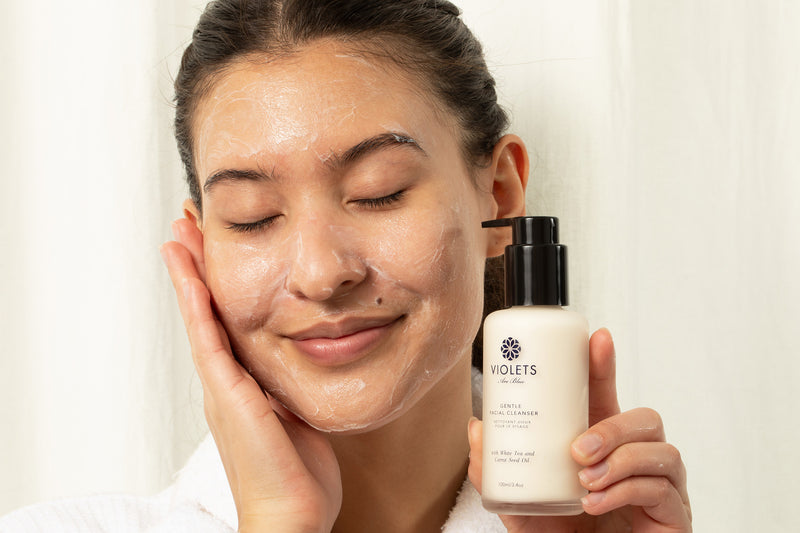 Gentle Cleanser with White Tea and Evening Primrose