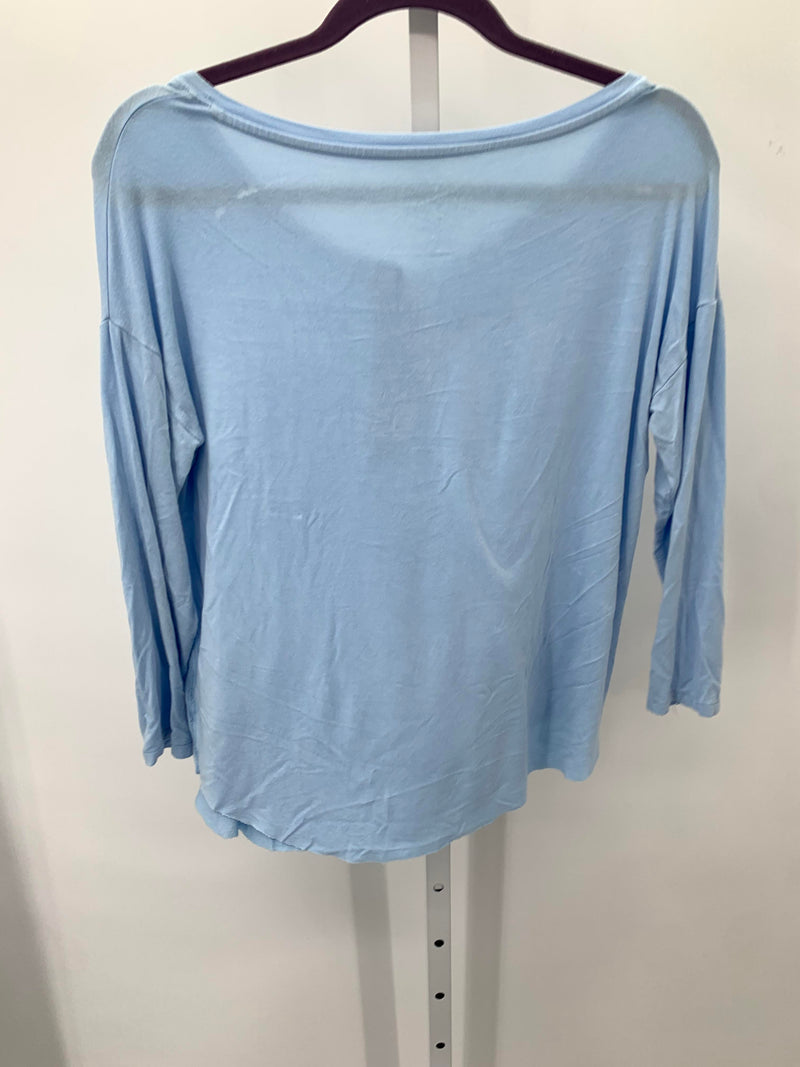 American Eagle Size Medium Juniors 3/4 Sleeve Shirt