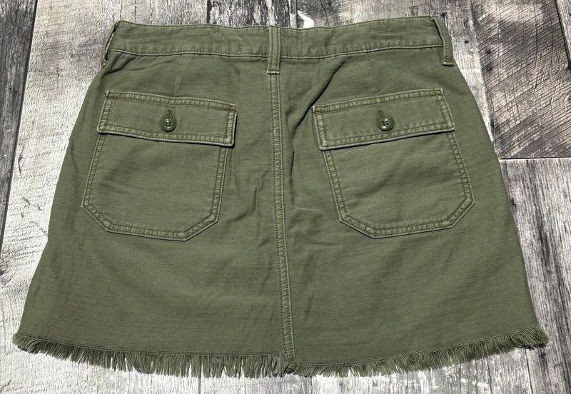 American Eagle green skirt - Hers size 4