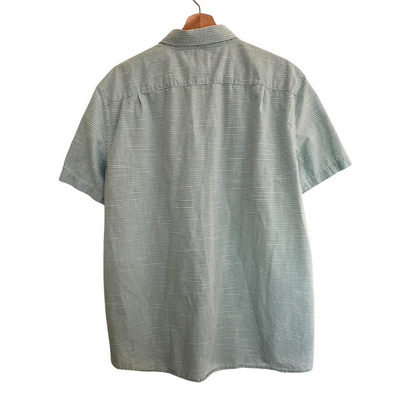 Size XL | MEN'S AE STRIPED BUTON DOWN
