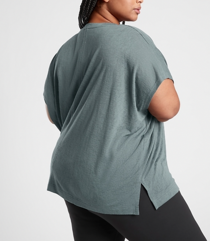 Athleta Metropolis Gray Scoop Short Sleeve Release Breezy Tee