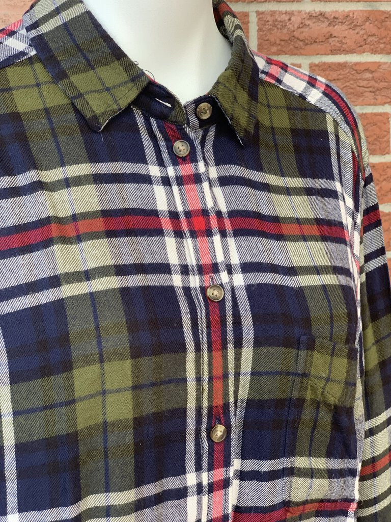 American Eagle boyfriend fit plaid button up L